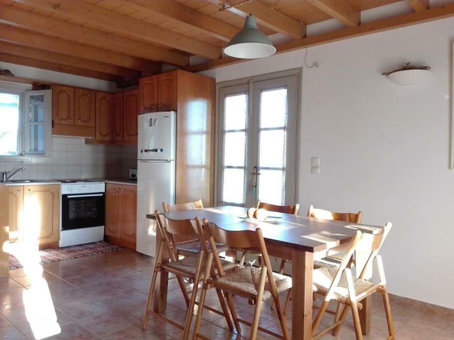 Villa Sunny House With Amazing View For 4+2 Persons Pláka Esterno foto