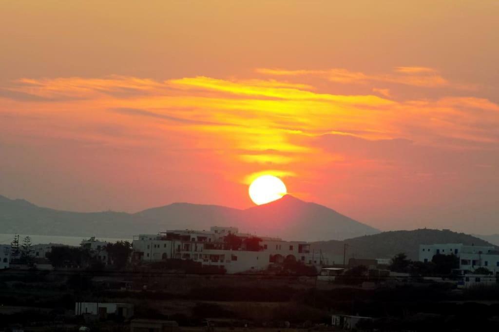 Villa Sunny House With Amazing View For 4+2 Persons Pláka Esterno foto