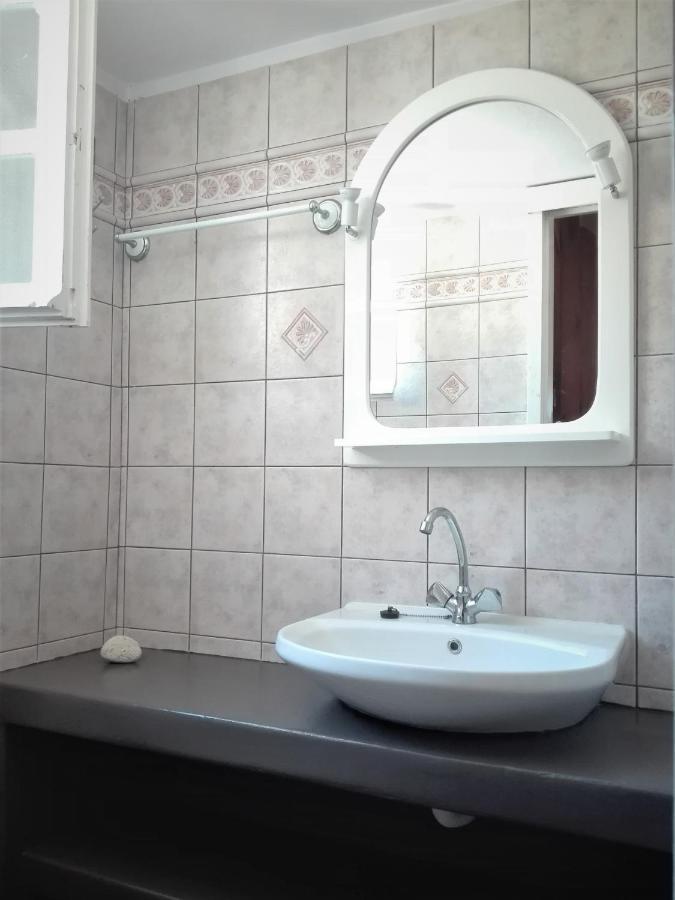 Villa Sunny House With Amazing View For 4+2 Persons Pláka Esterno foto